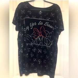 Disney Parks Minnie Mouse Size XXL T-shirt Say Yes To Bows Silver Glitter Bows